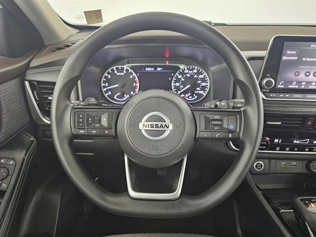 Used 2021 Nissan Rogue SV image 28