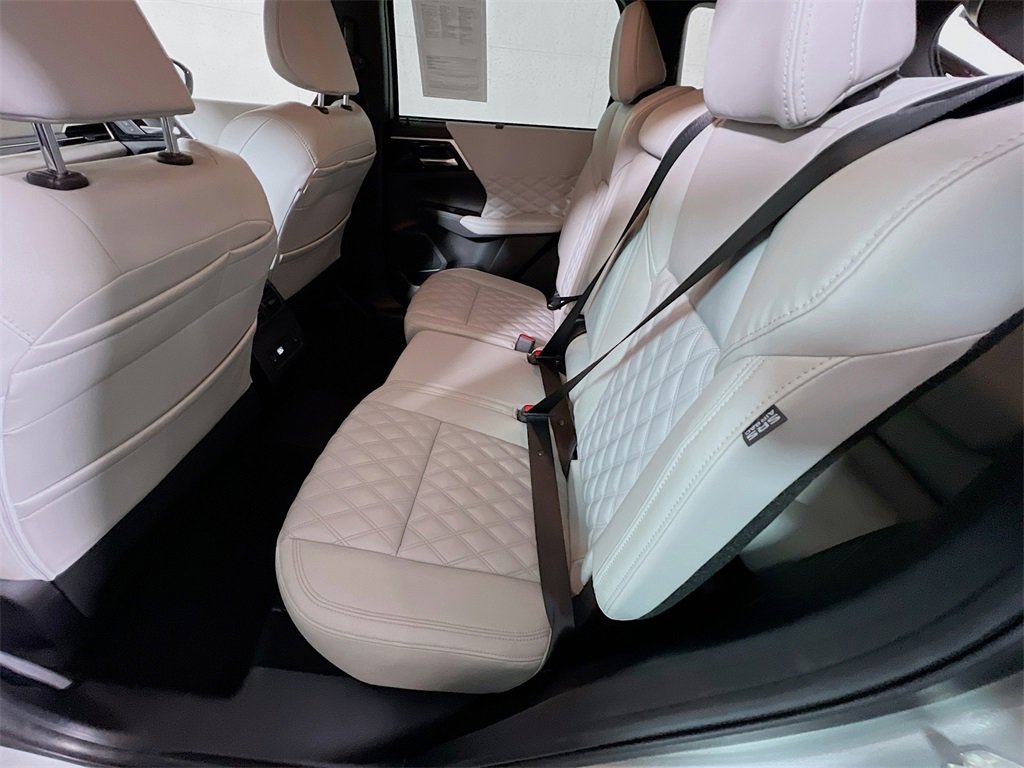 Used 2023 Mitsubishi Outlander SEL image 22