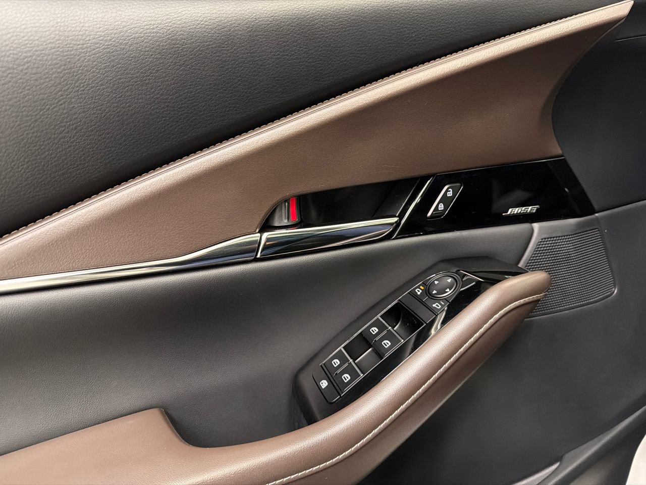 Certified 2025 MAZDA CX-30 2.5 Turbo w/ Premium Package image 34