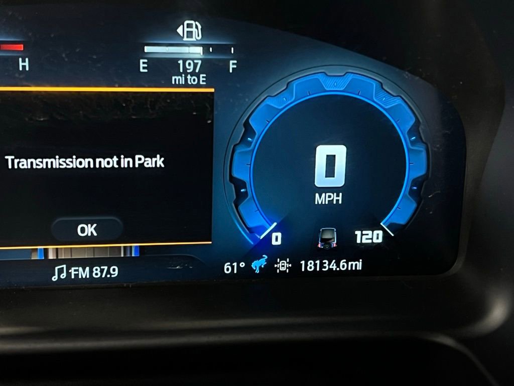 Used 2025 Ford Bronco Badlands image 18