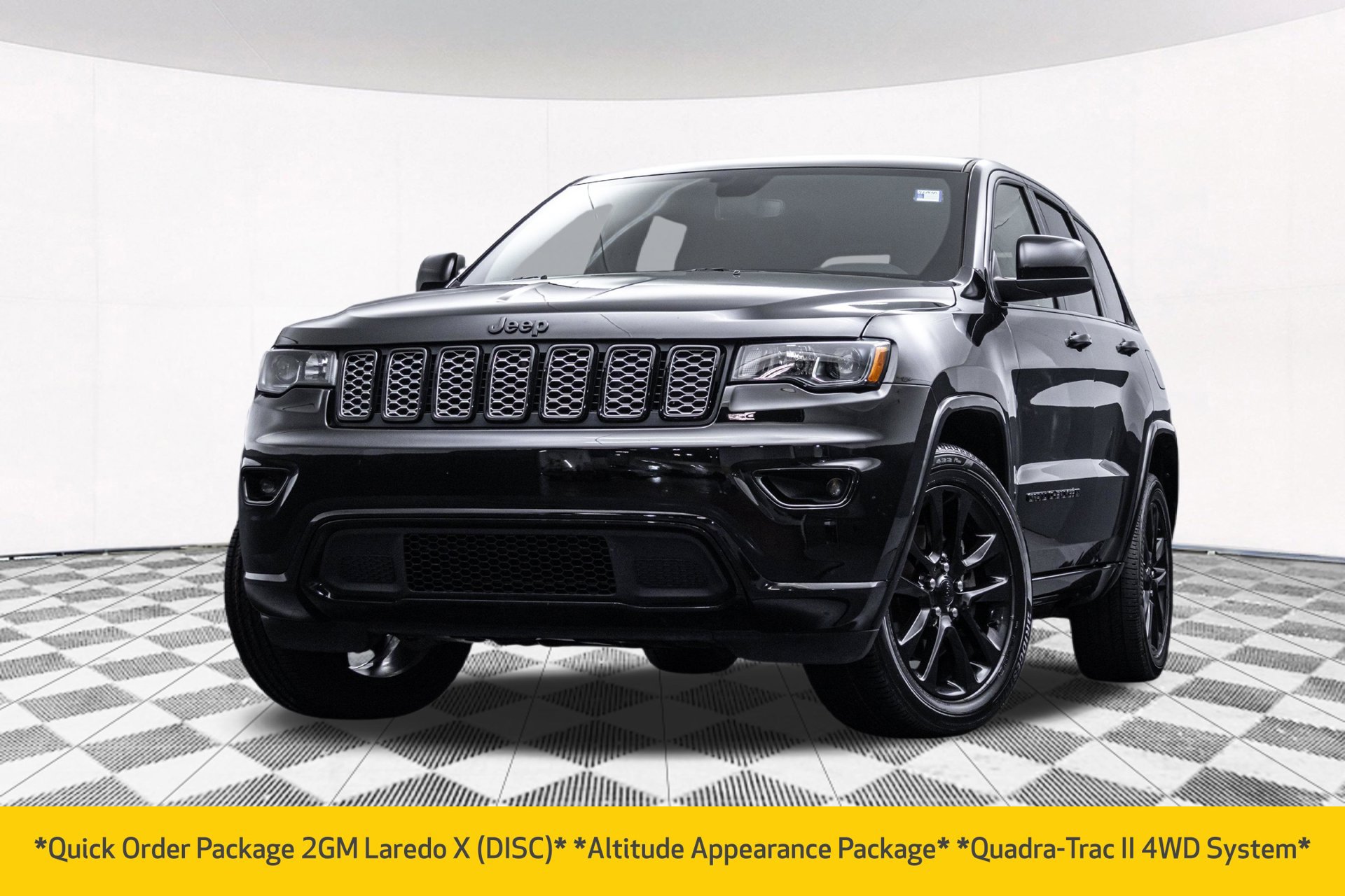 Used 2022 Jeep Grand Cherokee Laredo X AWD/4WD image 2