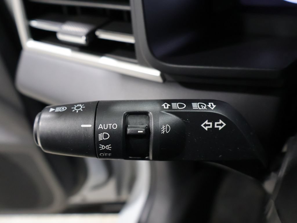 Used 2024 Mitsubishi Outlander SEL AWD/4WD image 38