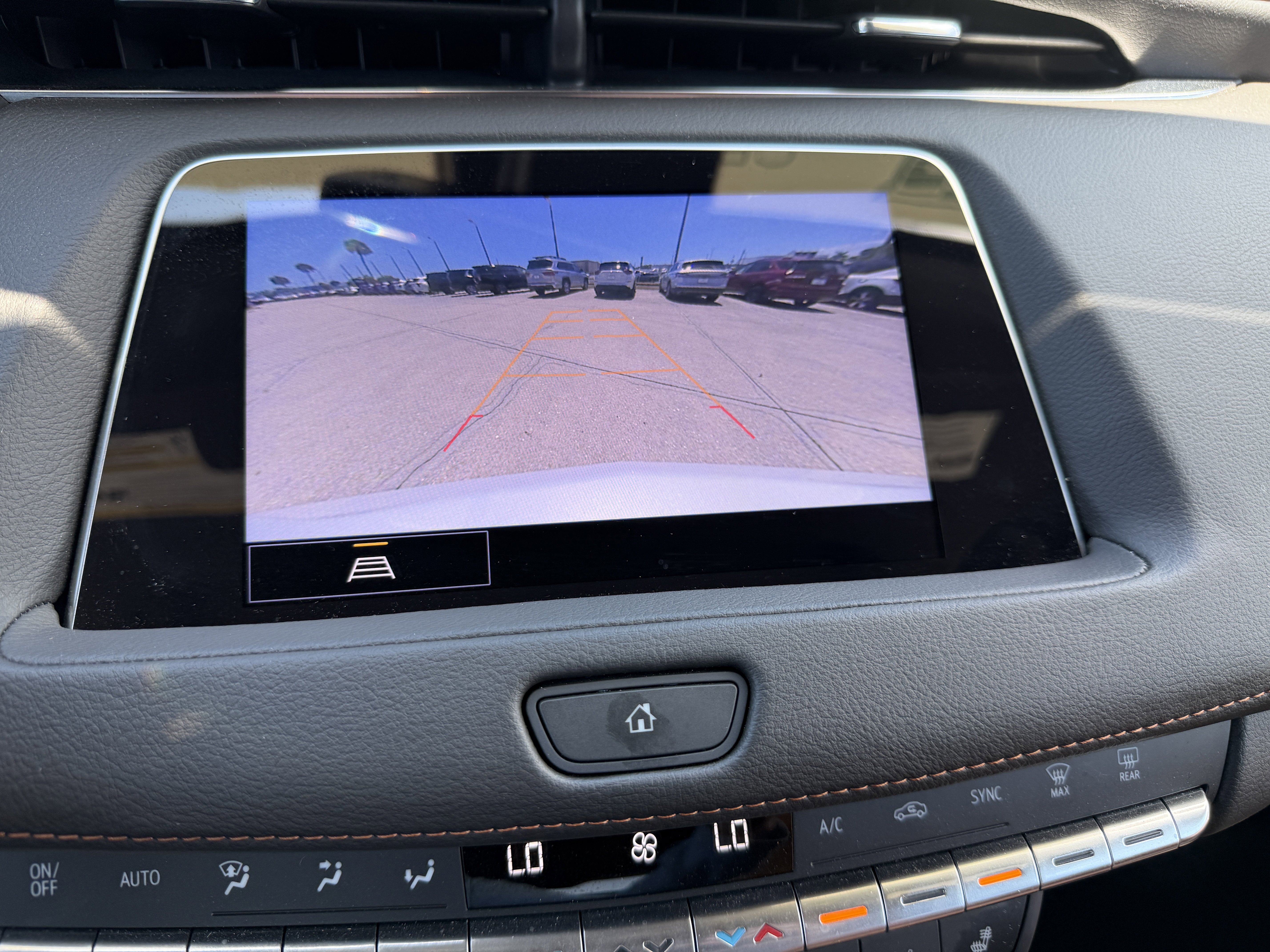 Certified 2023 Cadillac XT4 Premium Luxury w/ Technology Package AWD/4WD image 22