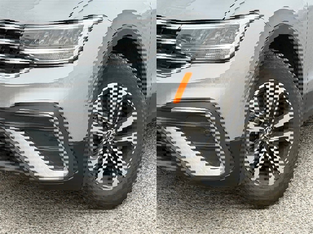 New 2024 Volkswagen Tiguan S image 2