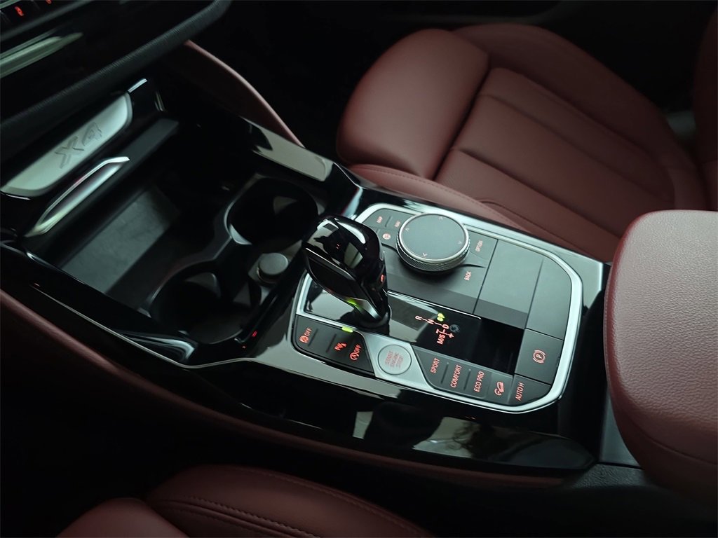 Used 2022 BMW X4 xDrive30i w/ M Sport Package 2 image 28