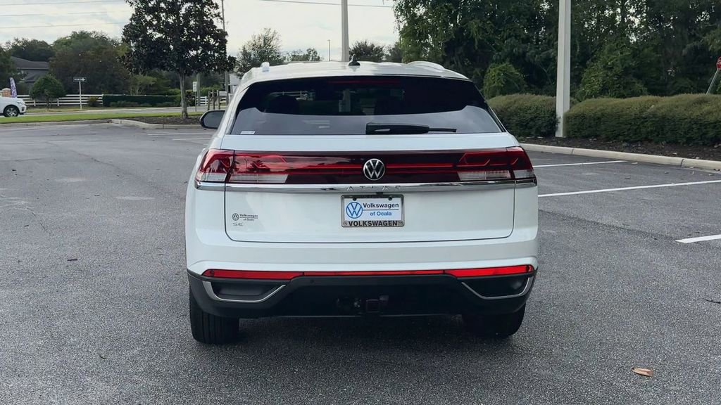 New 2026 Volkswagen Atlas Cross Sport SE image 7