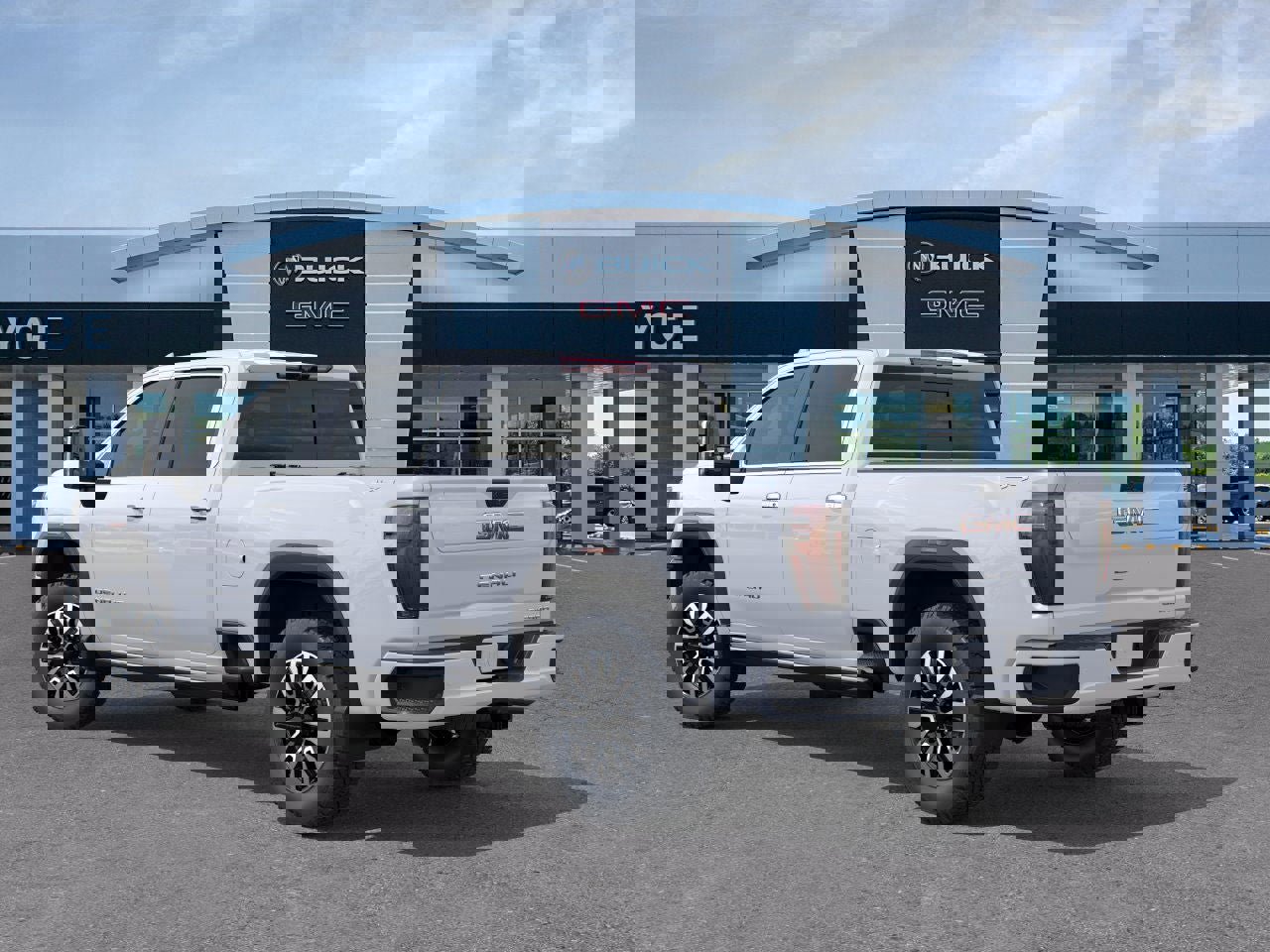 New 2026 GMC Sierra 2500 Denali Ultimate image 3