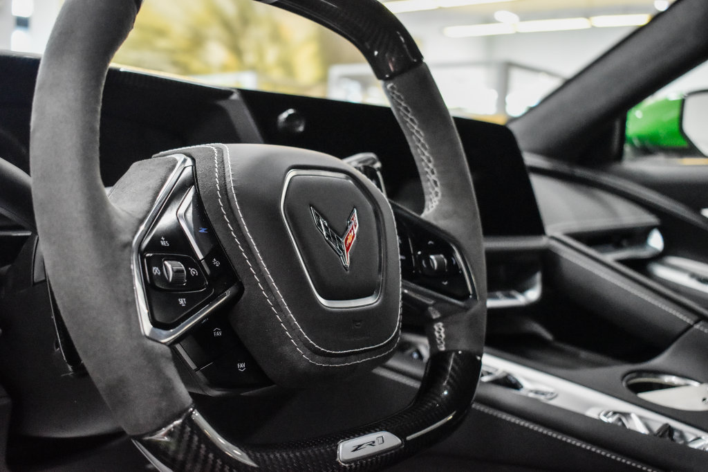Used 2026 Chevrolet Corvette ZR1 w/ ZR1 Carbon Fiber Aero Package RWD image 29