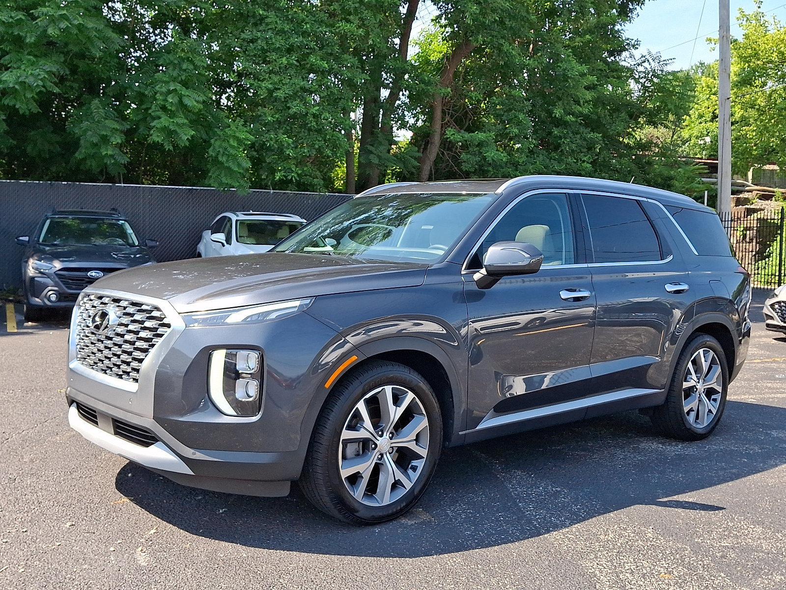 Used 2020 Hyundai Palisade SEL AWD/4WD image 3