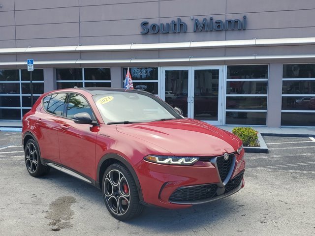 Used 2024 Alfa Romeo Tonale Speciale AWD/4WD image 1