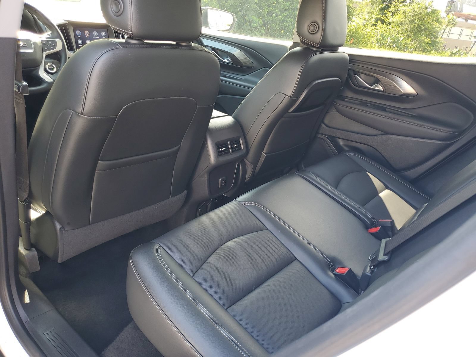 Used 2023 GMC Terrain SLT w/ Elevation Edition FWD image 23