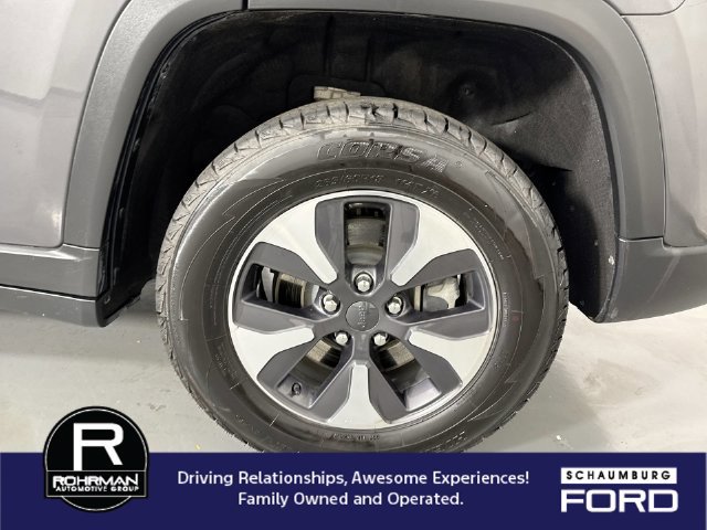 Used 2024 Jeep Grand Cherokee Limited 4xe AWD/4WD image 5