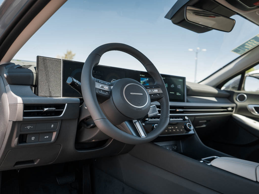 New 2026 Hyundai Sonata SEL AWD/4WD image 17