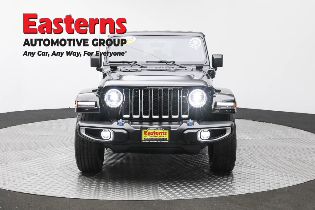 Used 2023 Jeep Wrangler Unlimited Sahara image 2