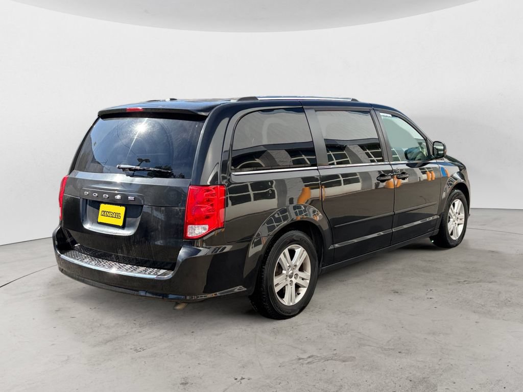 Used 2011 Dodge Grand Caravan Crew w/ Entertainment Group 1 FWD image 5