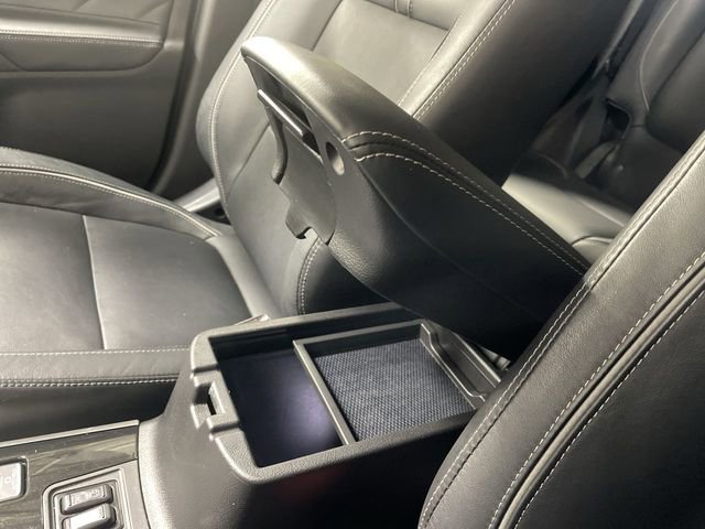 Used 2018 Mitsubishi Outlander SEL image 21