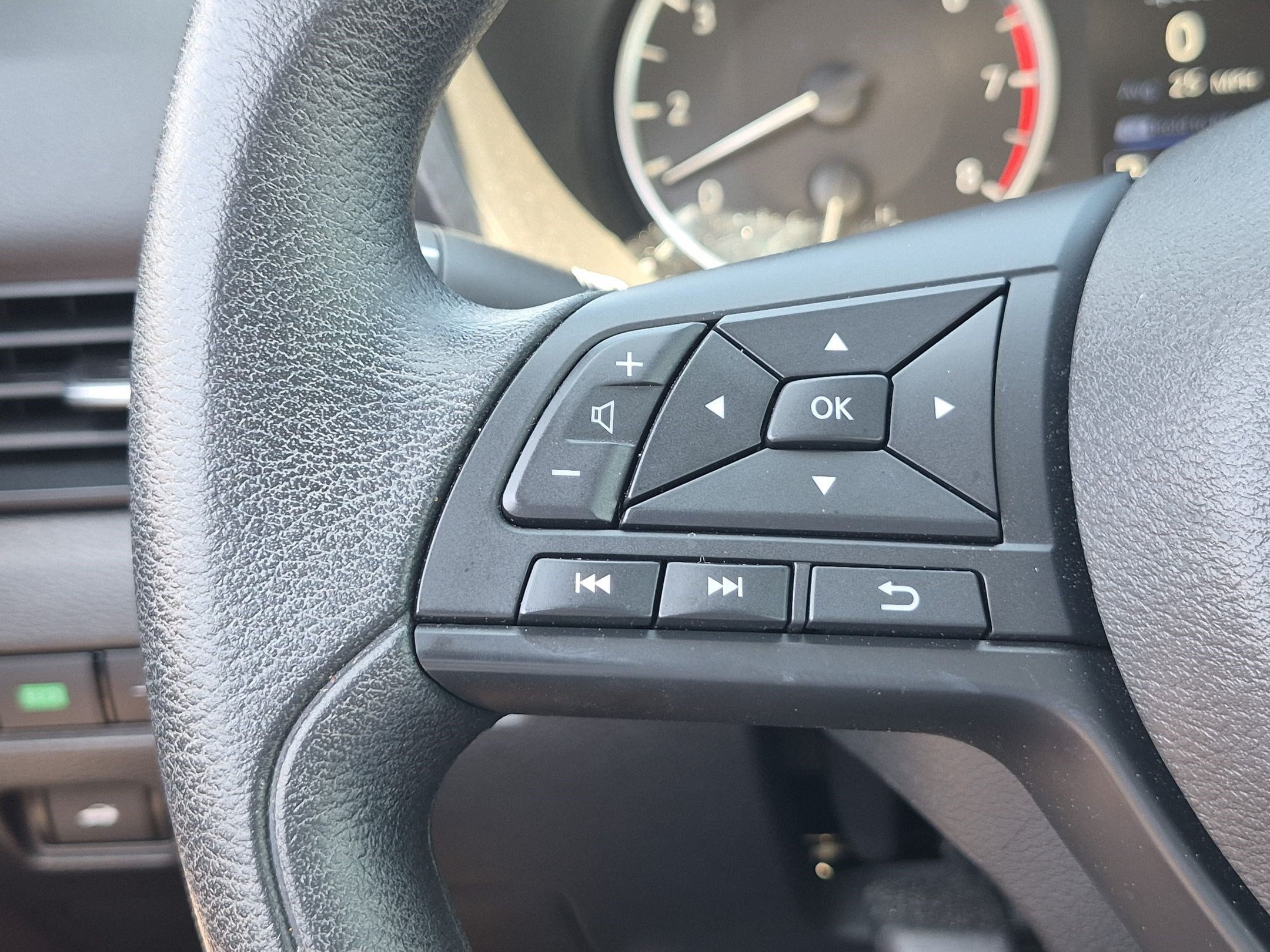 Used 2025 Nissan Sentra S FWD image 18