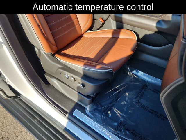 Used 2023 GMC Yukon Denali Ultimate w/ LPO, Floor Liner Package image 24