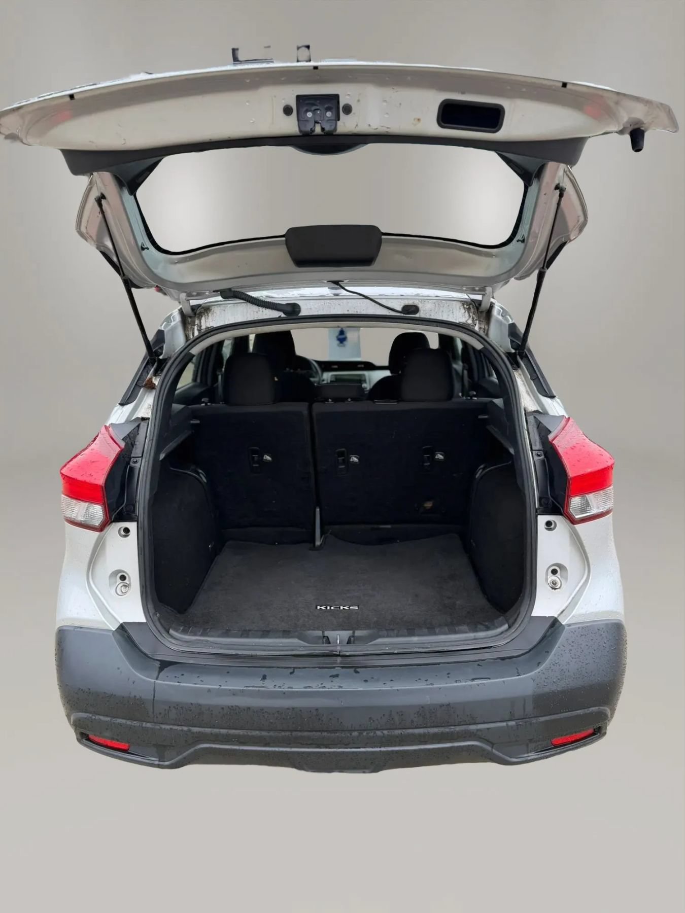 Used 2019 Nissan Kicks SV FWD image 7