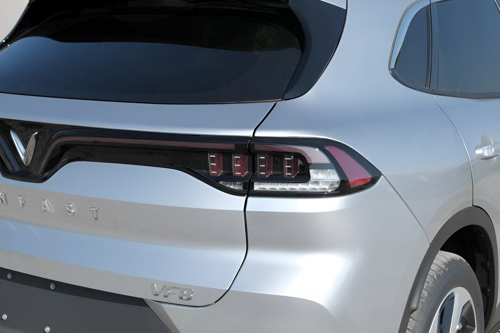 New 2025 VinFast VF 8 Eco AWD/4WD image 33