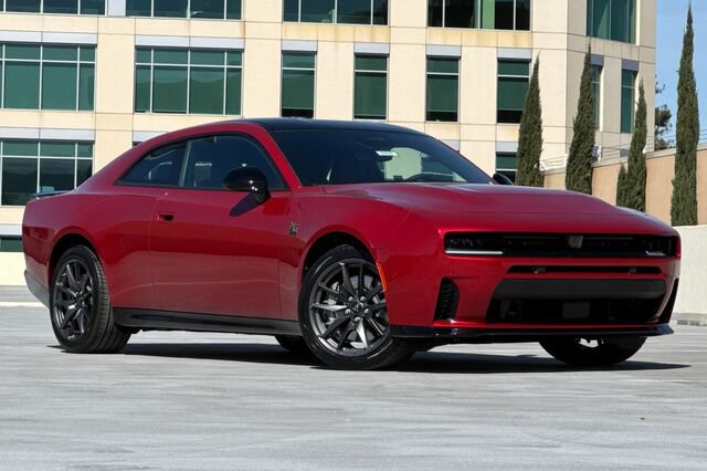 New 2026 Dodge Charger Scat Pack w/ Blacktop Package AWD/4WD image 2