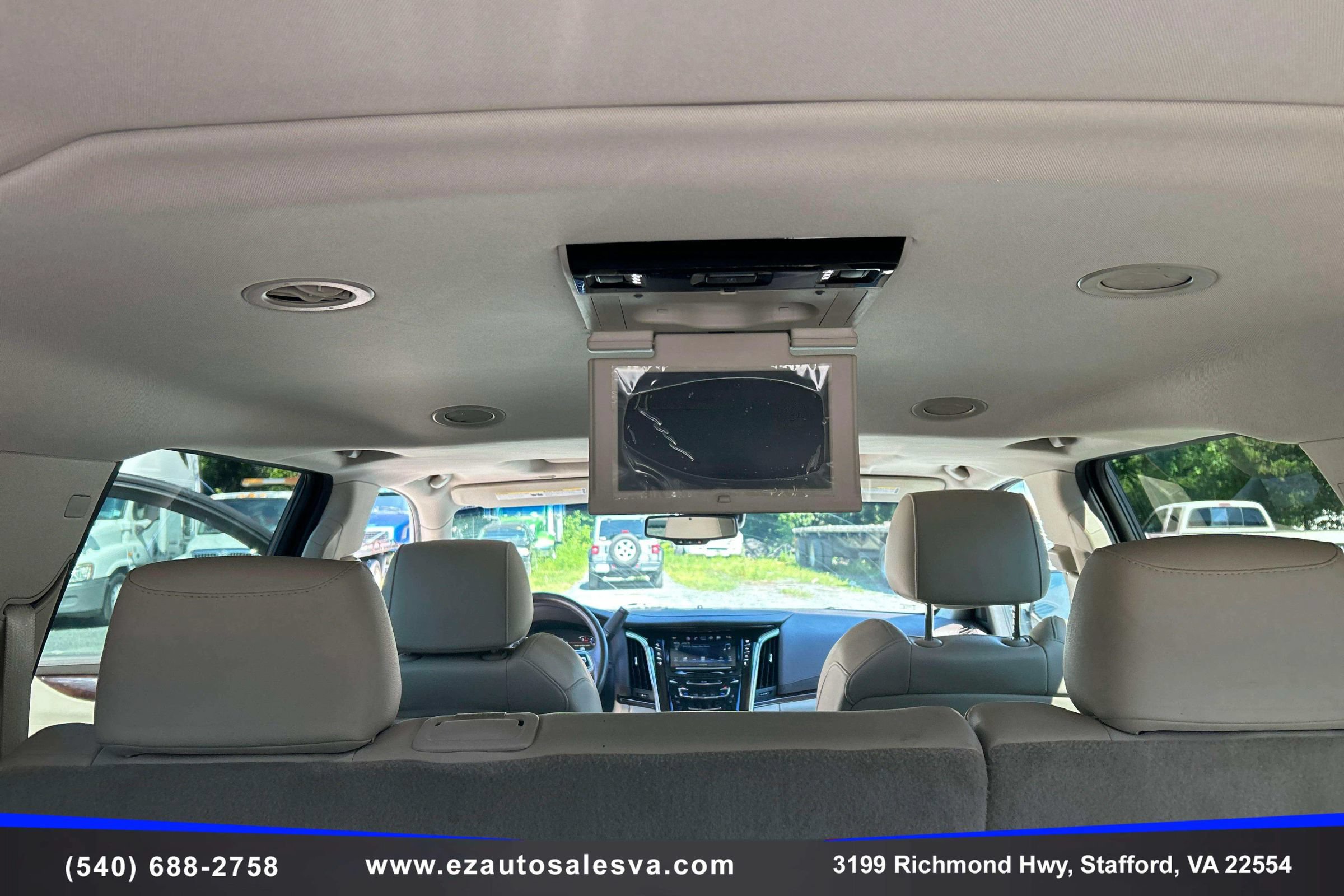 Used 2016 Cadillac Escalade ESV Luxury AWD/4WD image 30