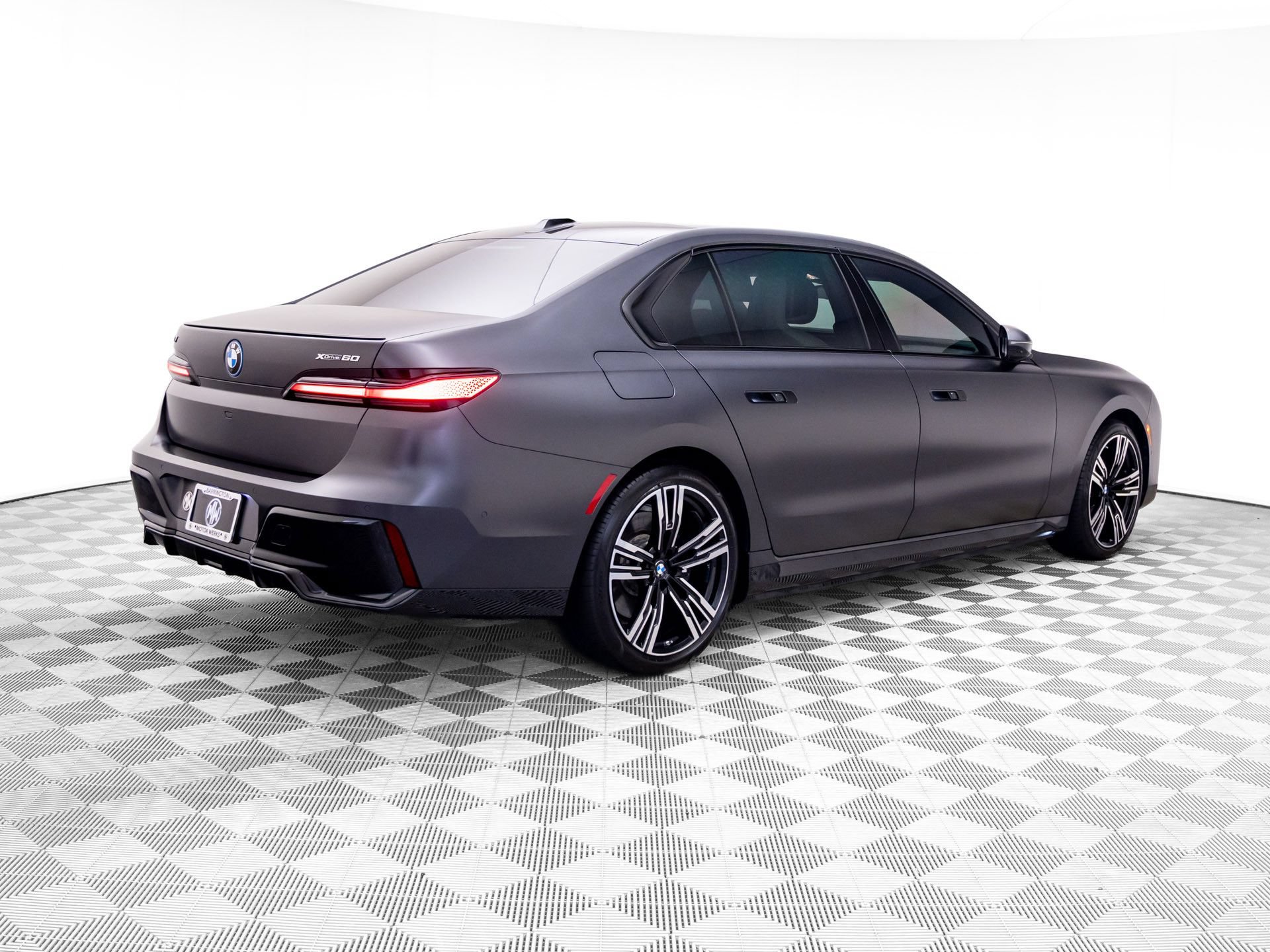 Used 2023 BMW i7 xDrive60 AWD/4WD image 5