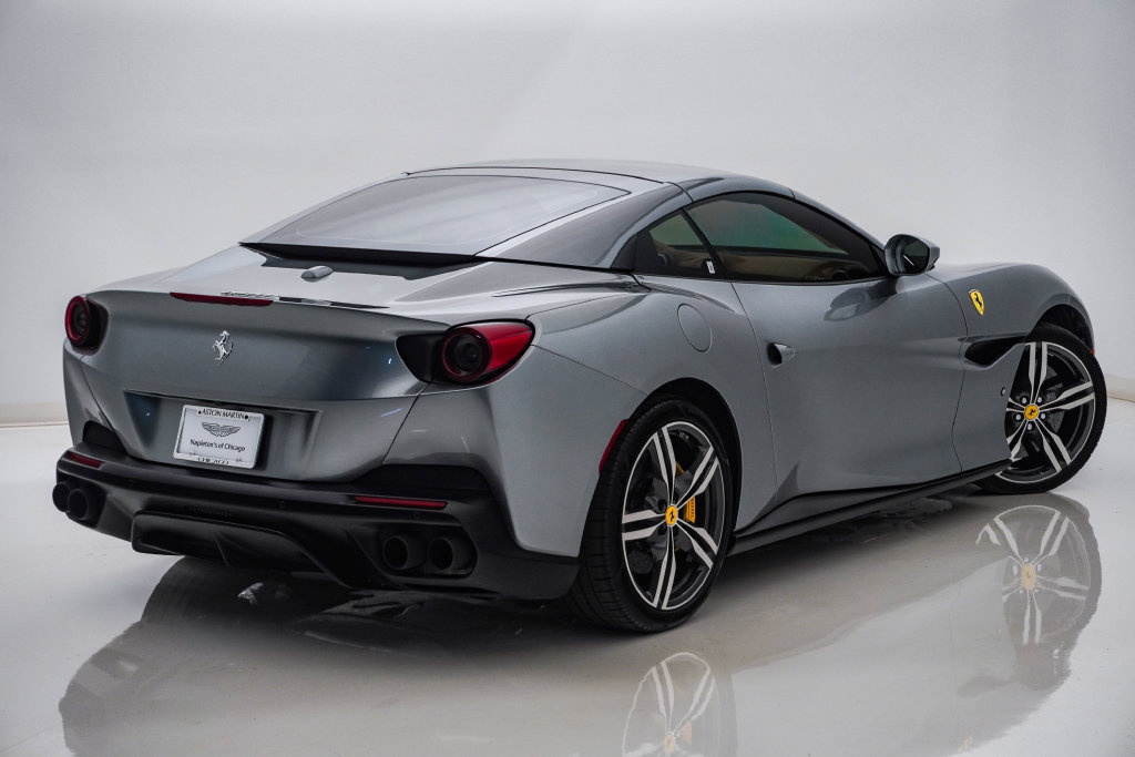 Used 2019 Ferrari Portofino RWD image 9