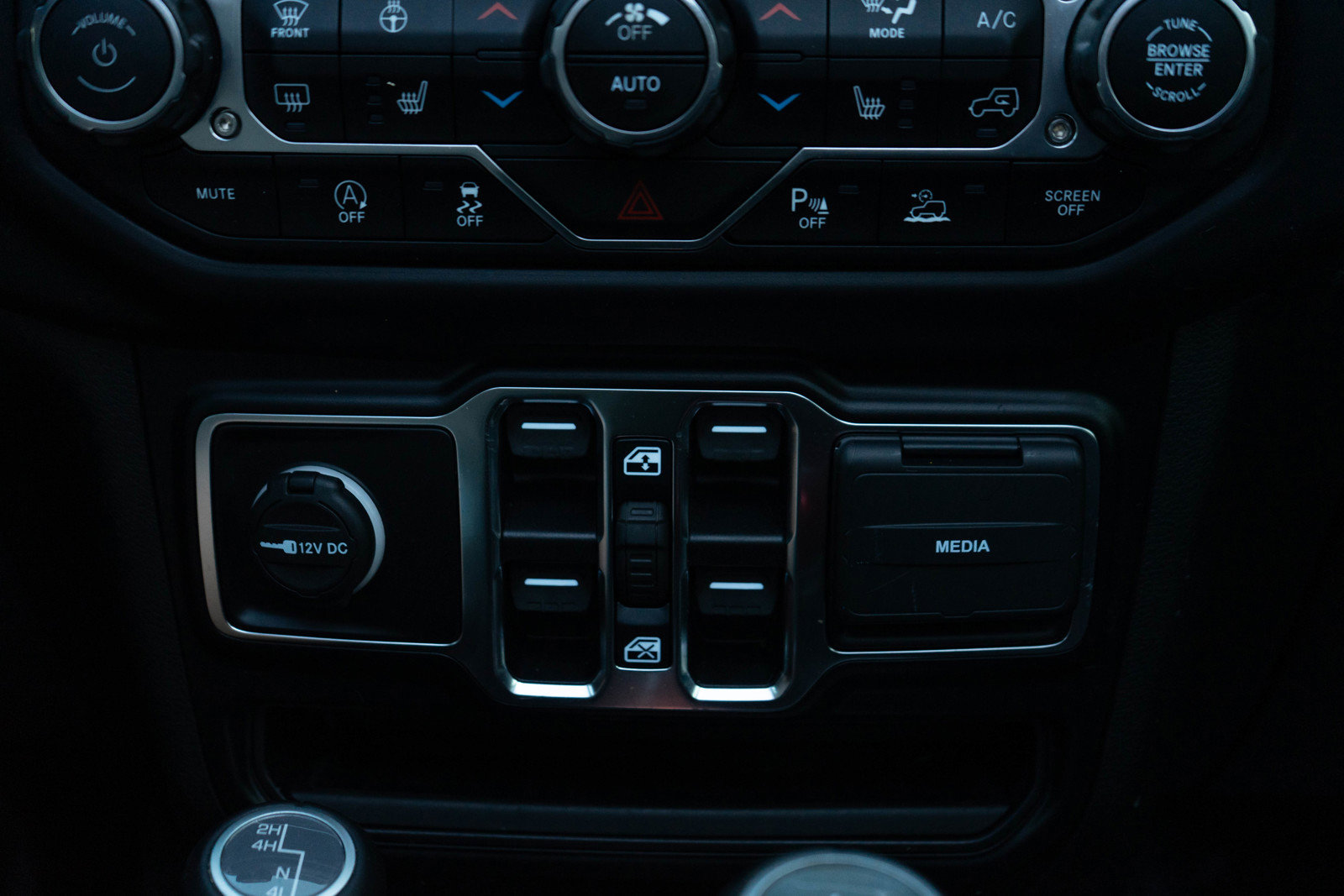 Used 2022 Jeep Wrangler Unlimited Sahara image 17