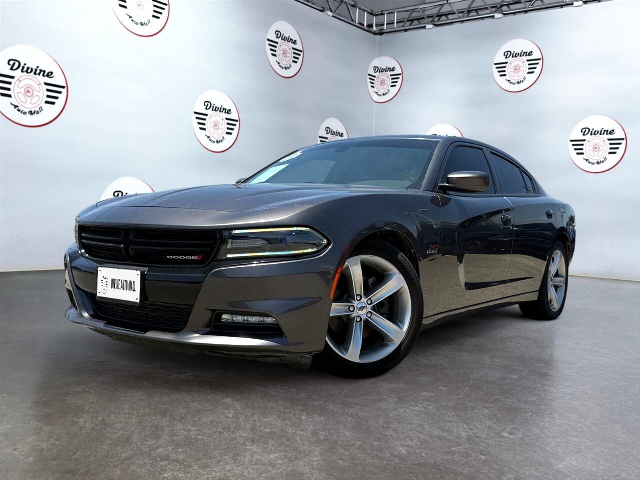 Used 2017 Dodge Charger R/T w/ Navigation & Travel Group
