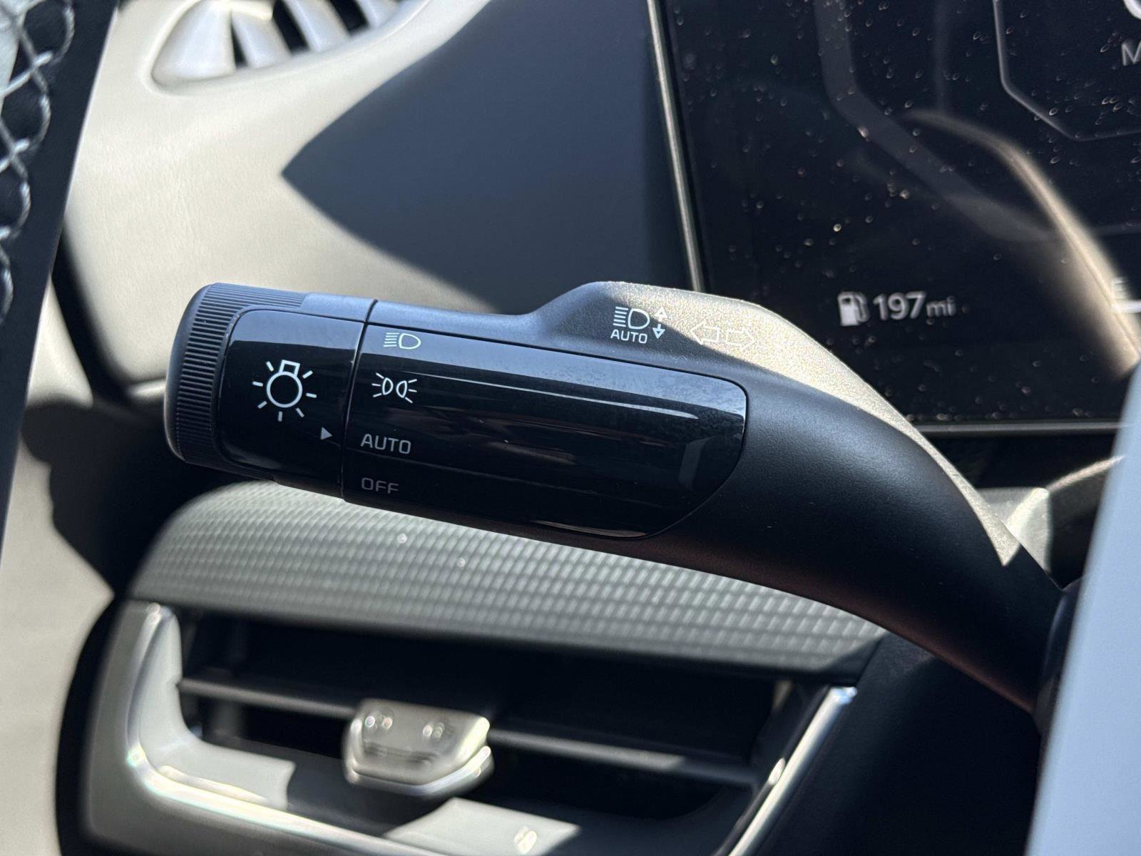 Used 2025 Kia K4 GT-Line image 9