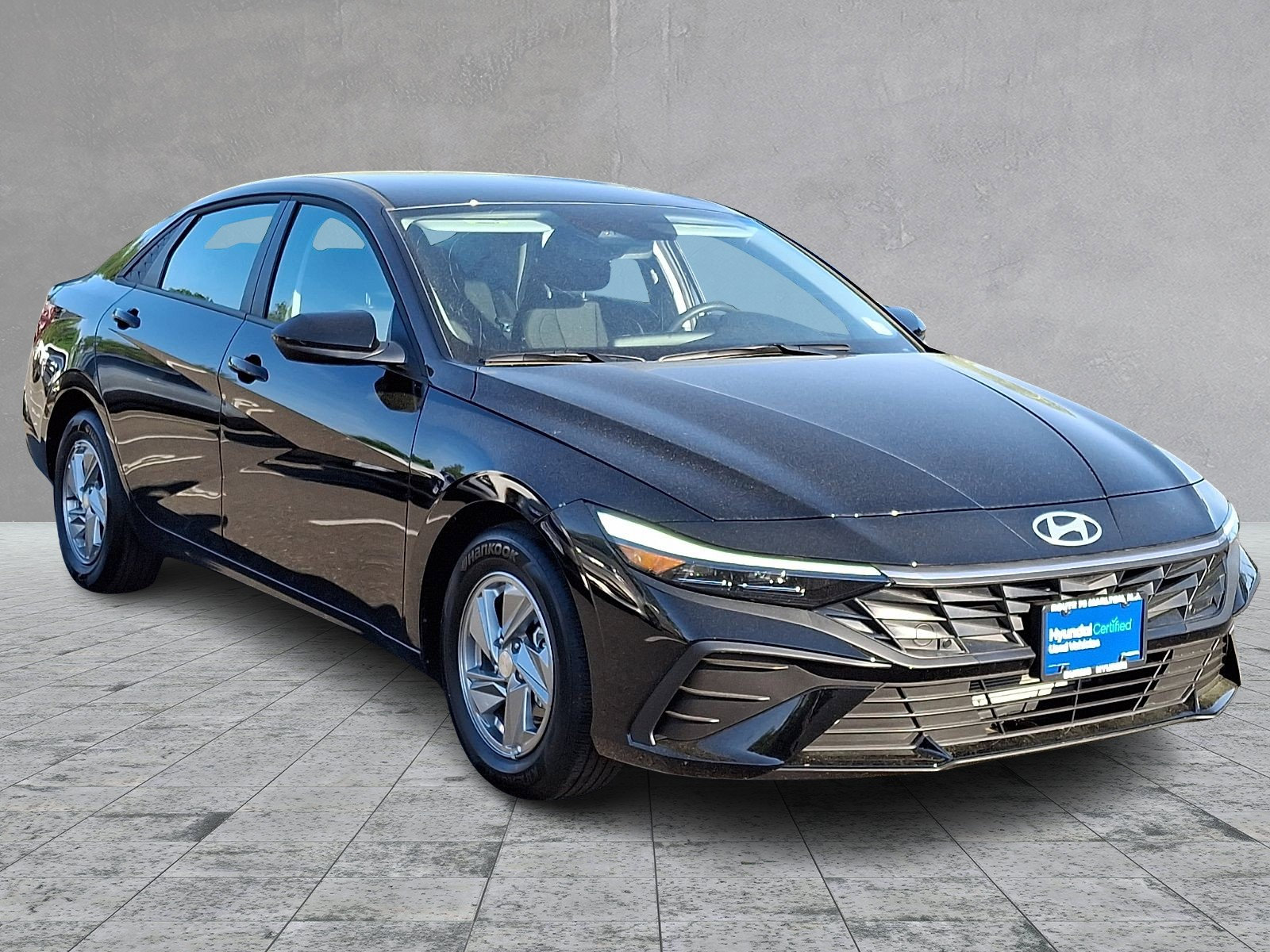Certified 2026 Hyundai Elantra SE FWD image 3