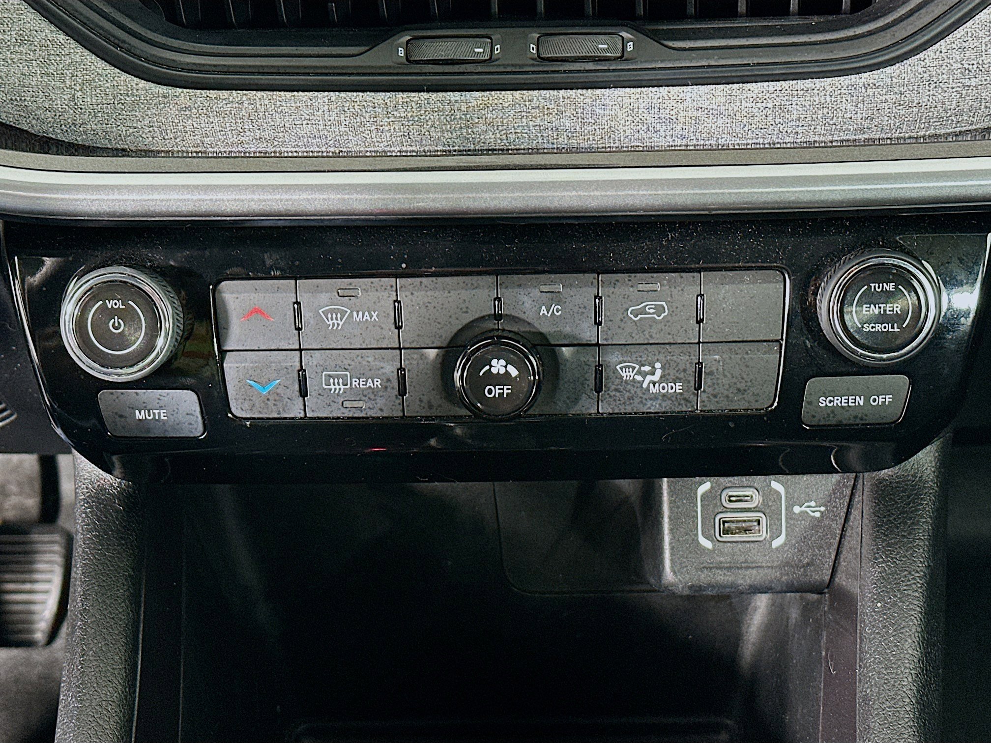 Used 2022 Jeep Compass Latitude image 25