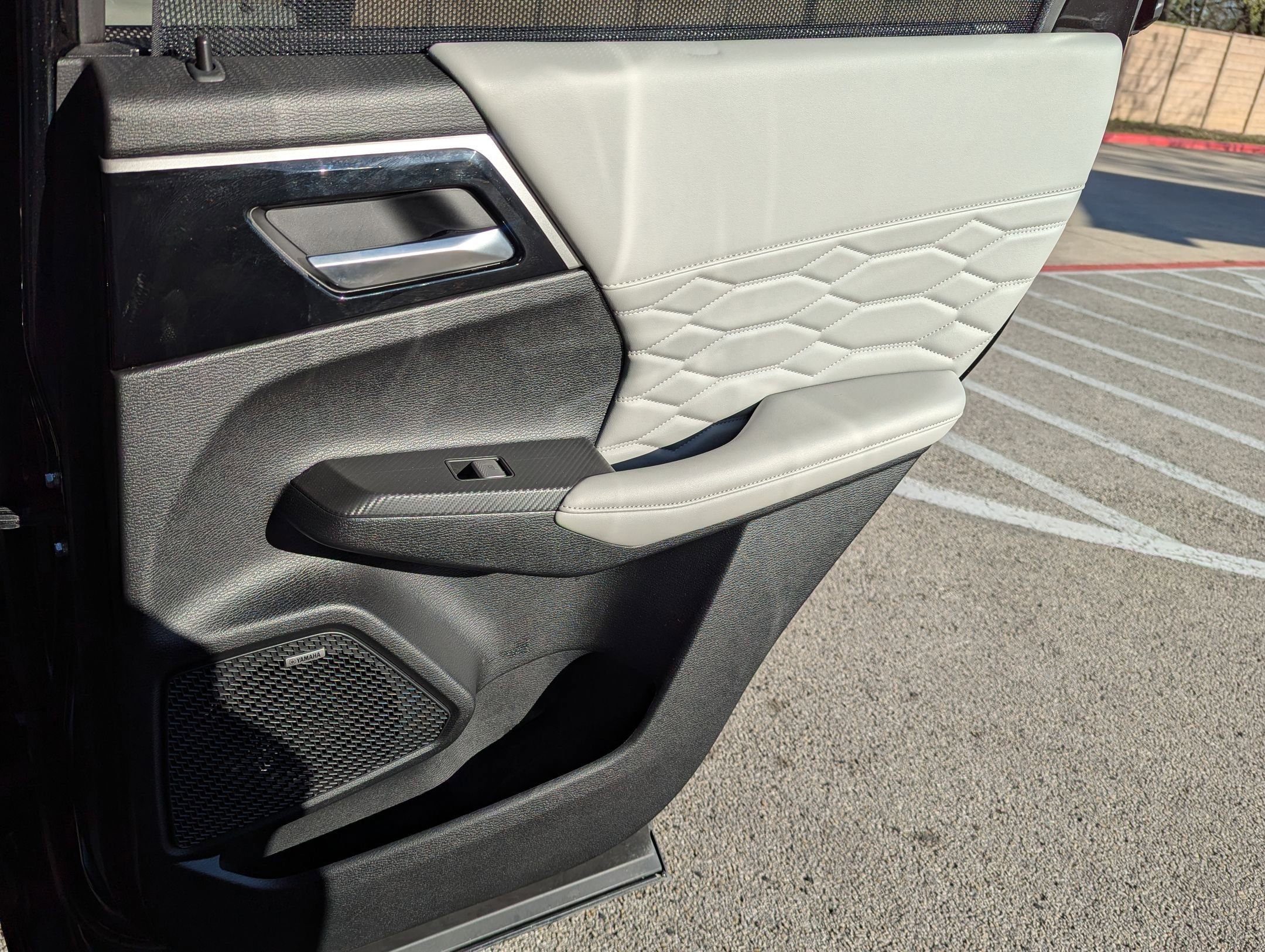 Used 2025 Mitsubishi Outlander SEL image 26