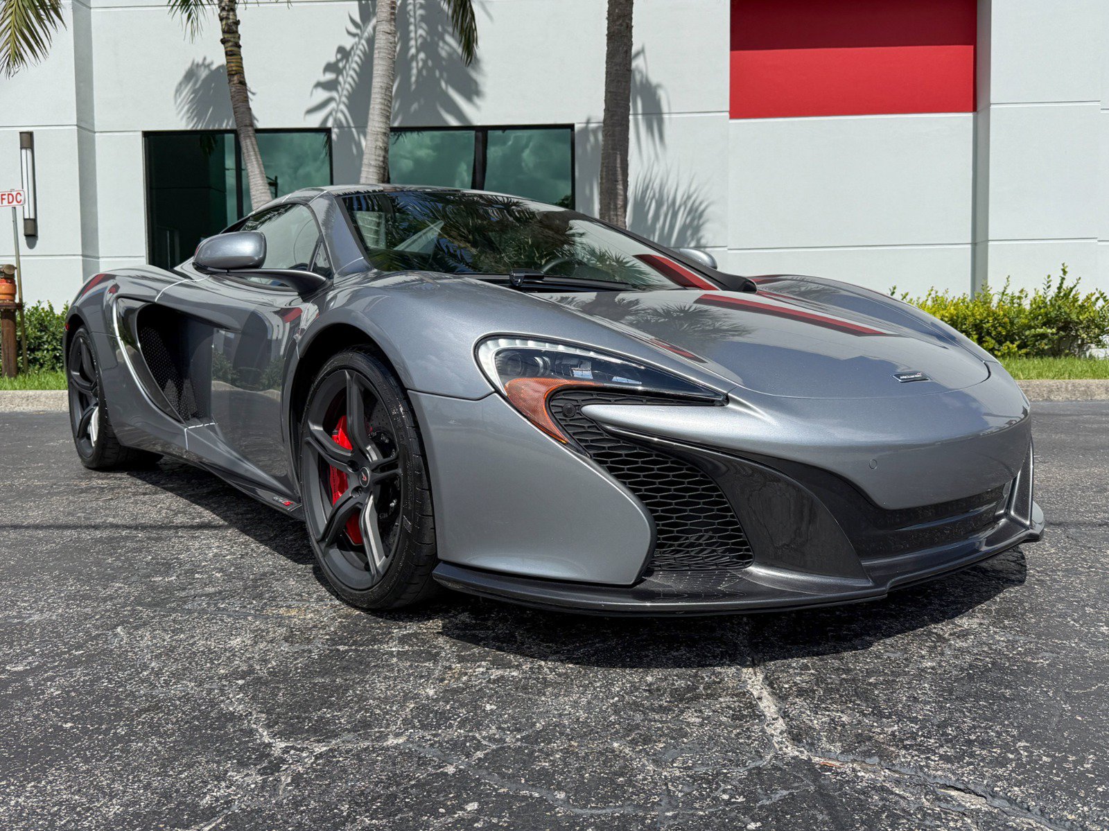 Used 2015 McLaren 650S Spider RWD image 49