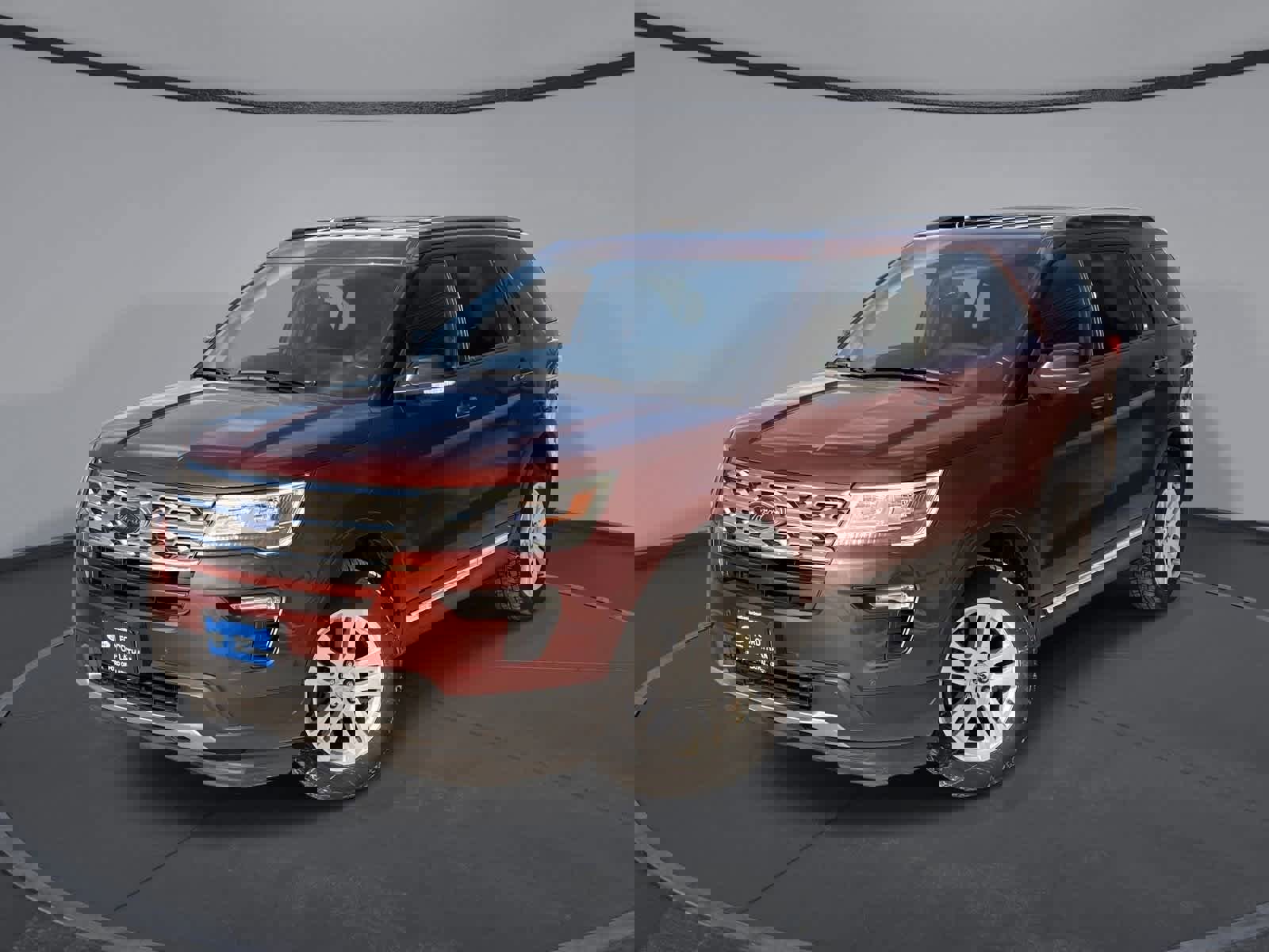 Used 2018 Ford Explorer XLT w/ Equipment Group 202A image 1