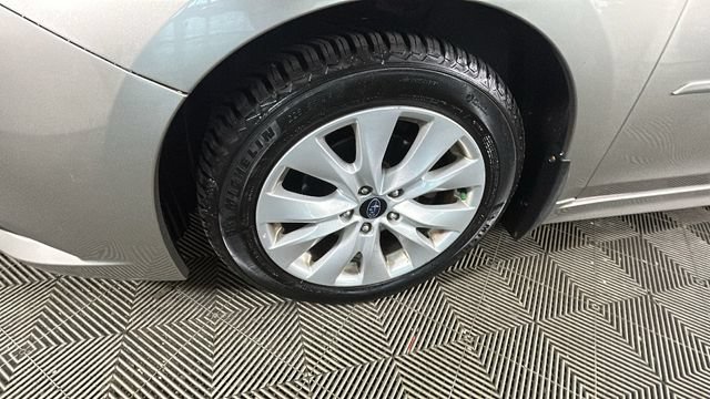 Used 2016 Subaru Legacy 2.5i Premium AWD/4WD image 9