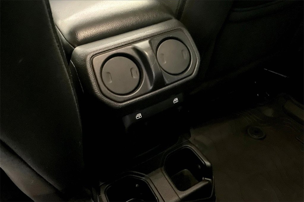 Used 2022 Jeep Gladiator Willys image 34