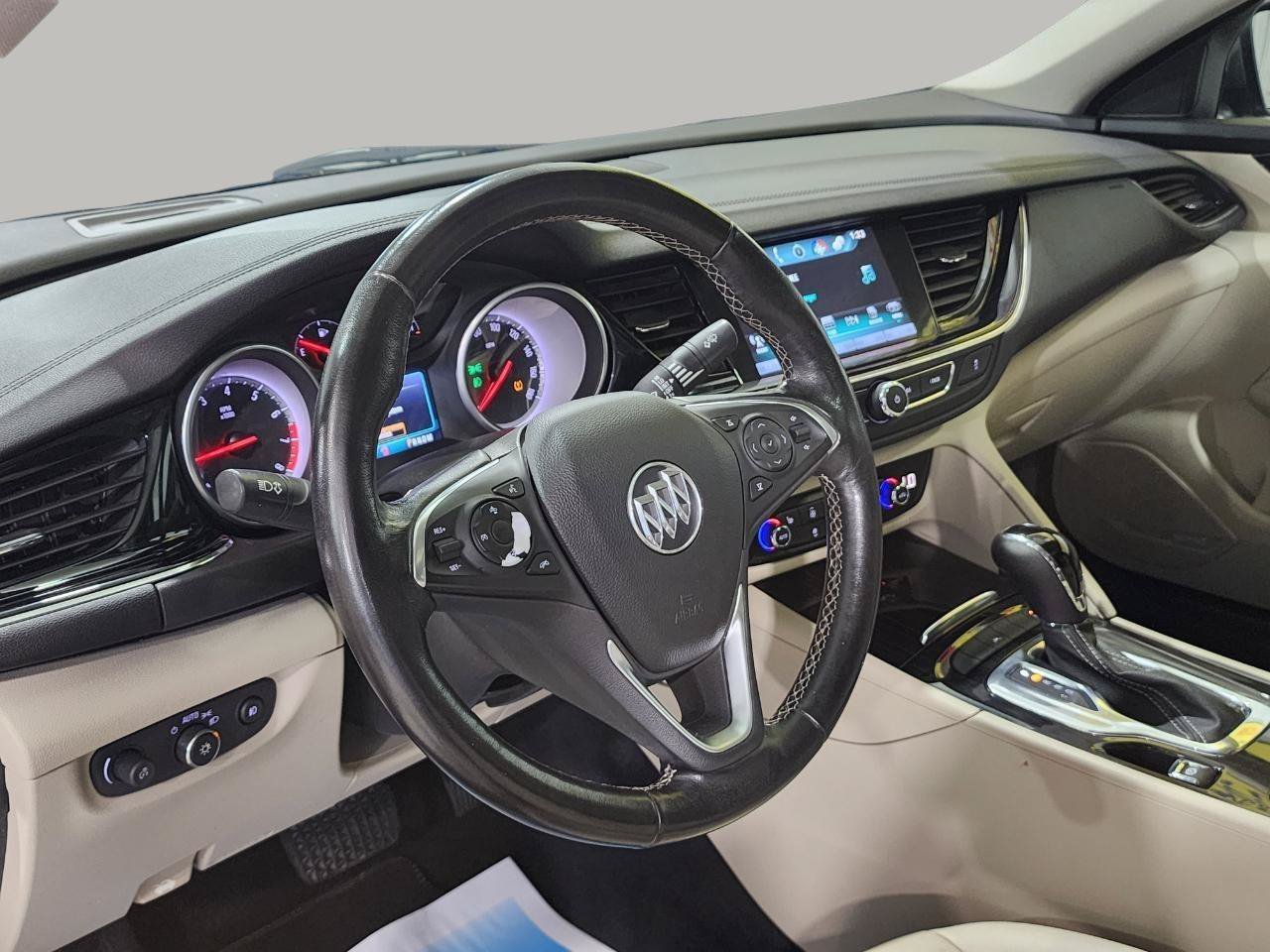 Used 2018 Buick Regal Essence w/ Driver Confidence Package #1 AWD/4WD image 12