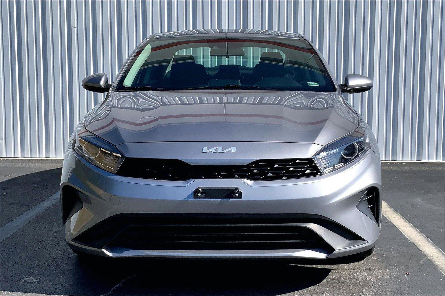 Used 2024 Kia Forte LXS FWD image 3