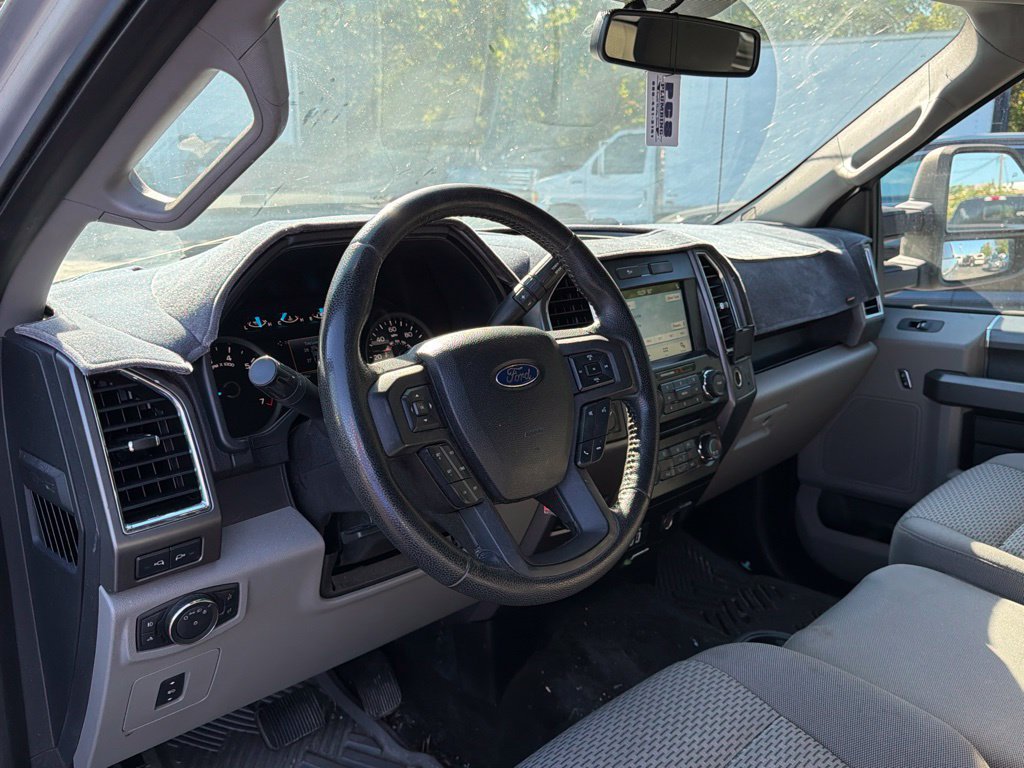 Used 2015 Ford F150 XLT w/ Equipment Group 302A Luxury AWD/4WD image 12