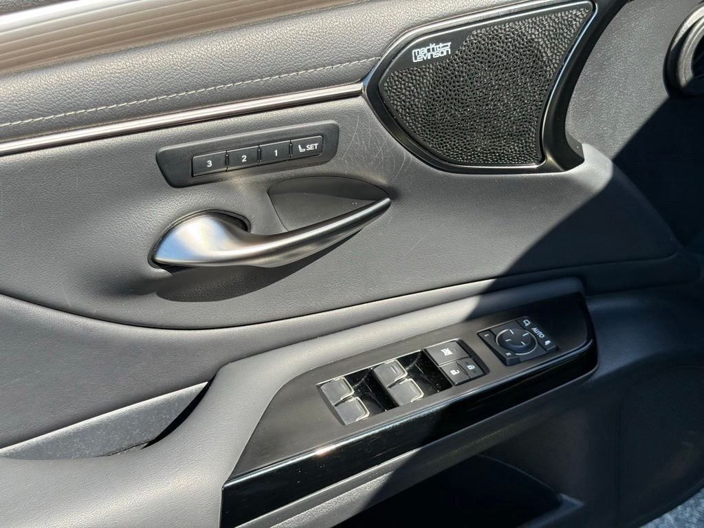Certified 2024 Lexus ES 350 F Sport w/ Accessory Package (Z1) FWD image 23