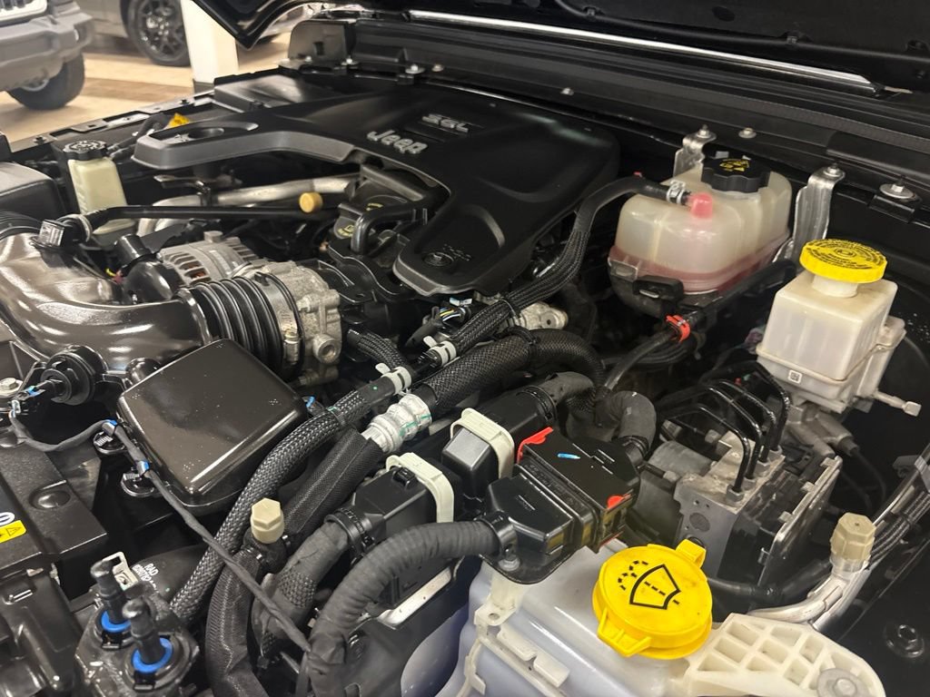 Used 2021 Jeep Gladiator Sport AWD/4WD image 41