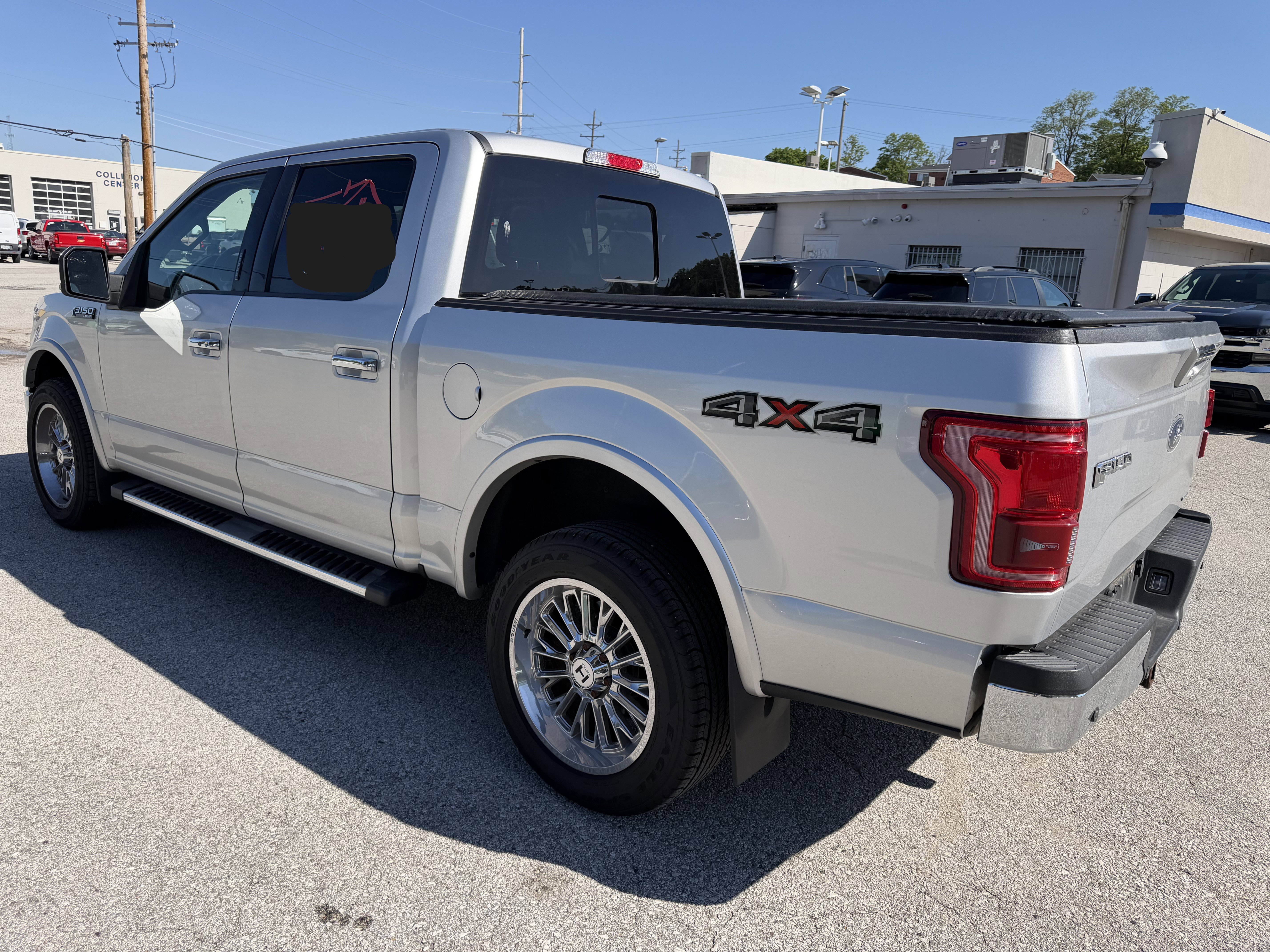Used 2015 Ford F150 Lariat w/ Equipment Group 502A Luxury AWD/4WD image 5