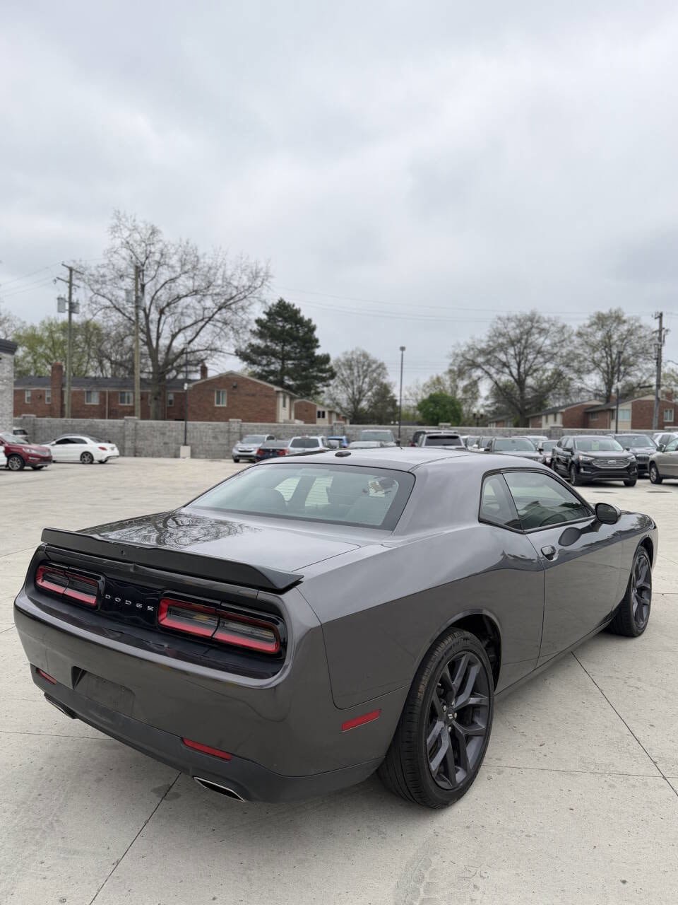 Used 2019 Dodge Challenger SXT w/ Blacktop Package RWD image 7