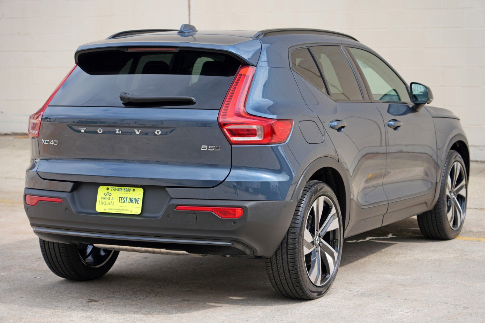 Used 2026 Volvo XC40 B5 Ultra w/ Climate Package AWD/4WD image 54