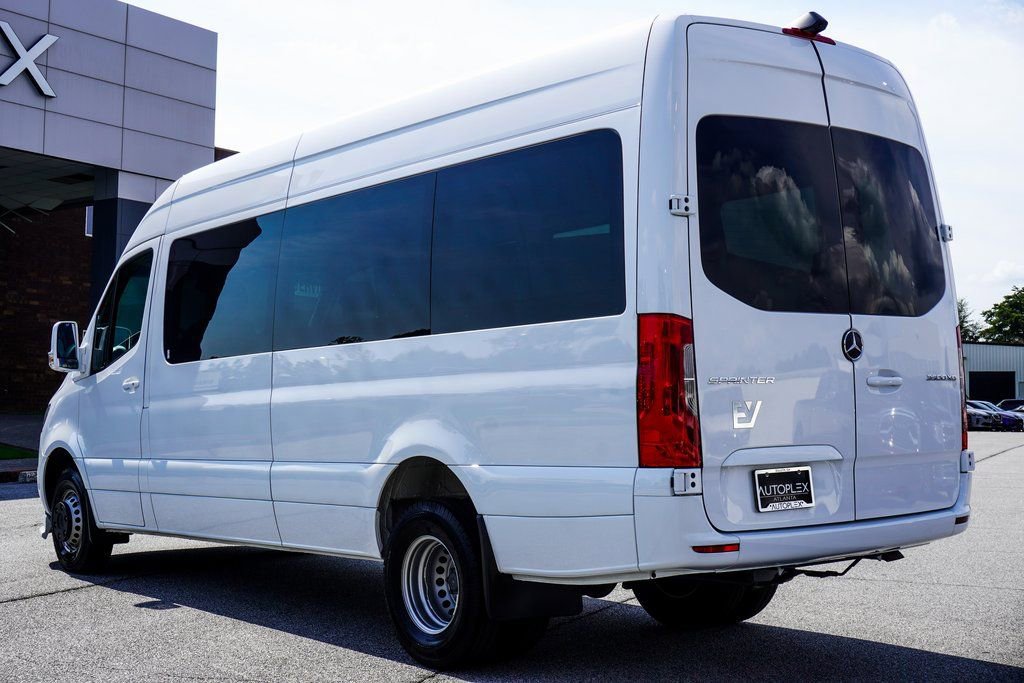 Used 2021 Mercedes-Benz Sprinter 3500 w/ Swivel Seat Package image 7