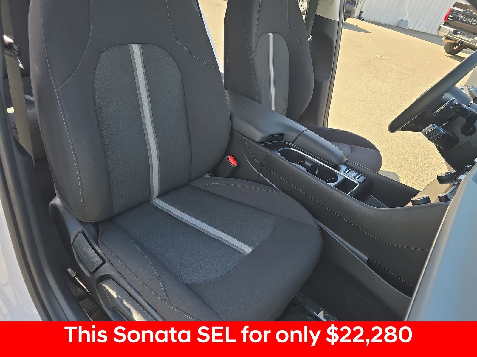 Used 2025 Hyundai Sonata SEL FWD image 16