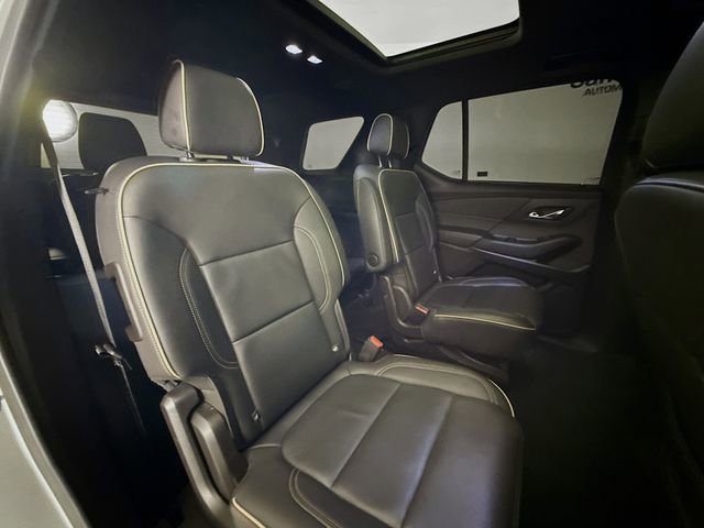 Used 2023 Chevrolet Traverse Premier image 32