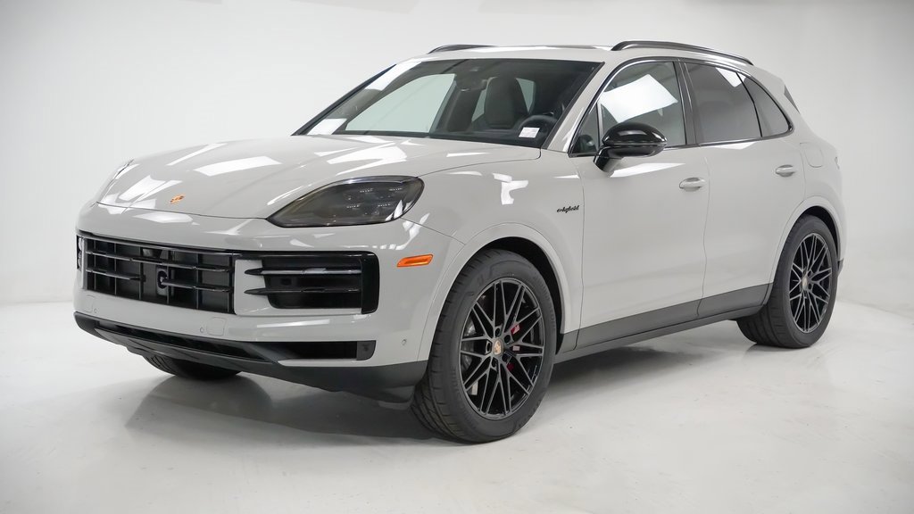New 2026 Porsche Cayenne S